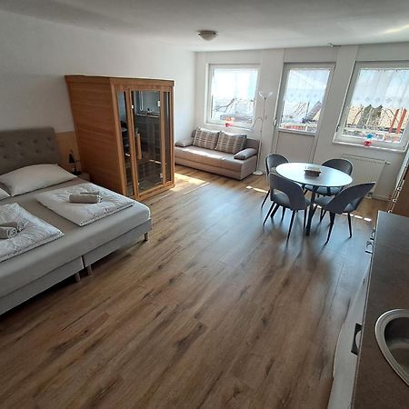 Apartment Honey Bee With Sauna كوباريد المظهر الخارجي الصورة